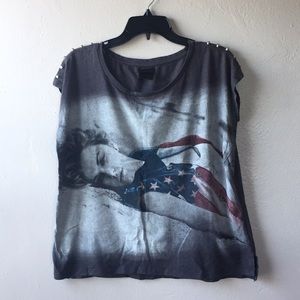 Graphic tee